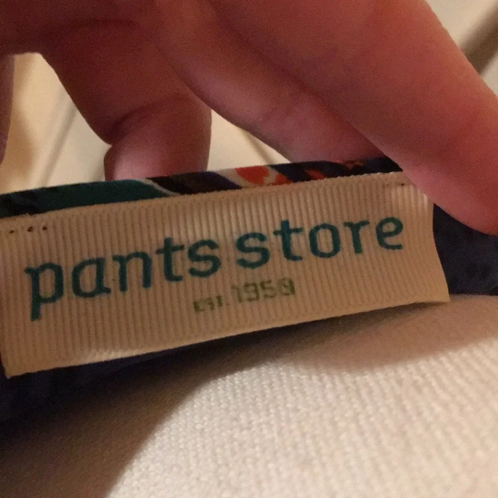 Pants Store Blouse - Picture 5 of 6